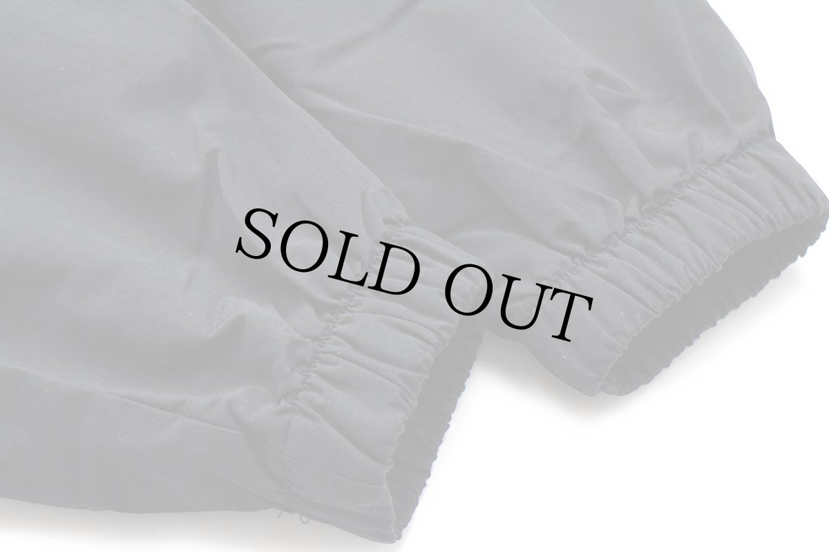 画像6: 00s 米軍 U.S.ARMY ロゴ刺繍 RECRUITING ナイロンジャケット 黒 XL-R (6)