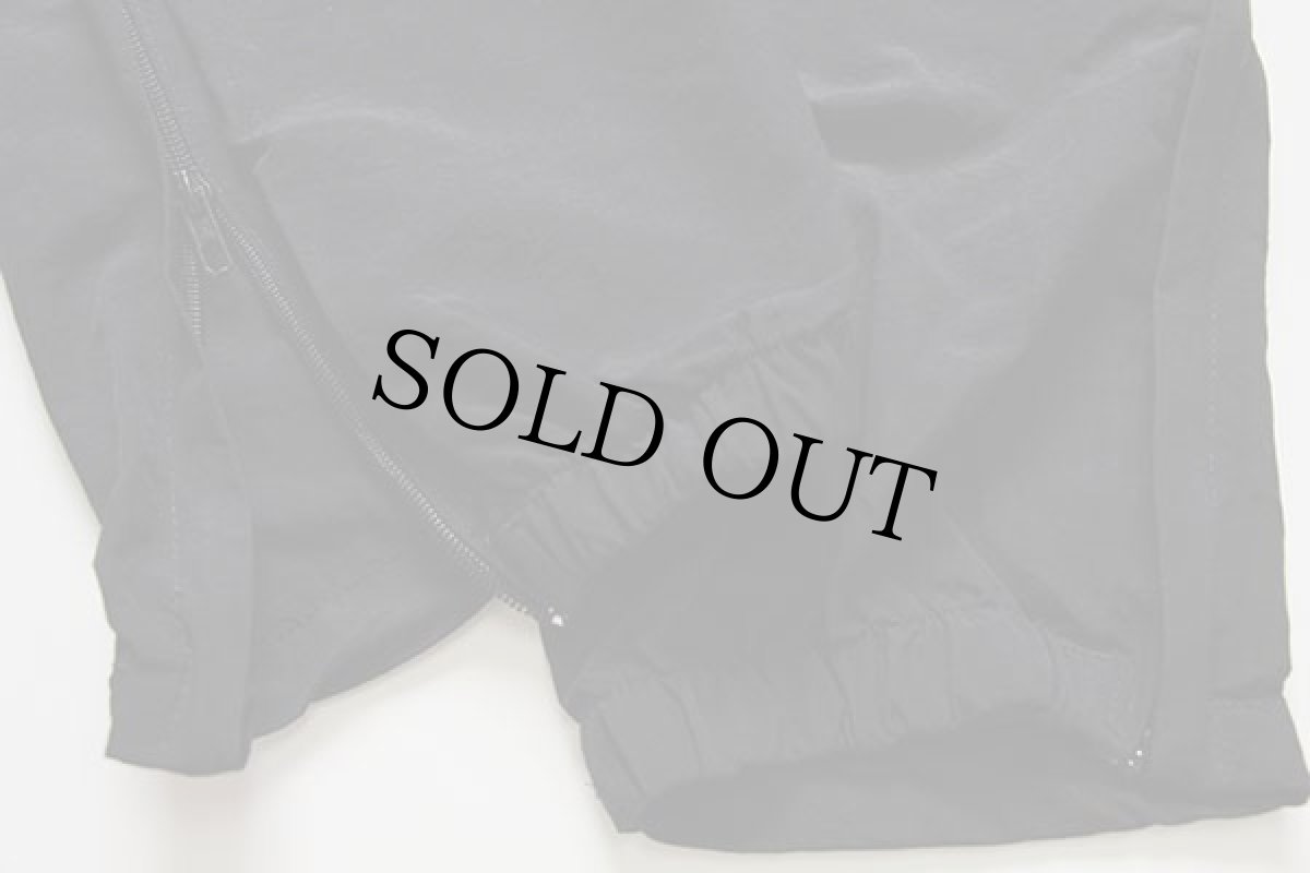 画像7: 11 米軍 U.S.ARMY ロゴ刺繍 APFU トレーニング ナイロンパンツ 黒 L/L (7)