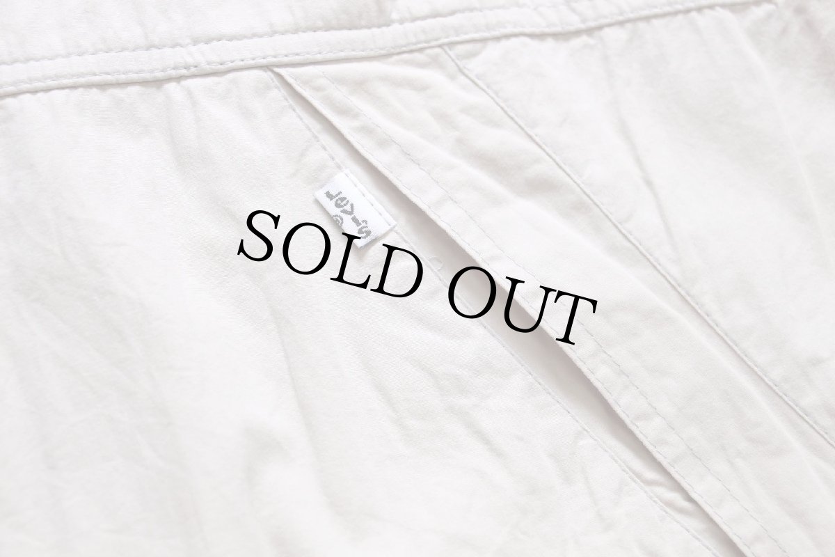 画像5: 90s イタリア製 Levi'sリーバイス ロゴ刺繍 ポプリン ジャケット グレーベージュ★ユーロ (5)