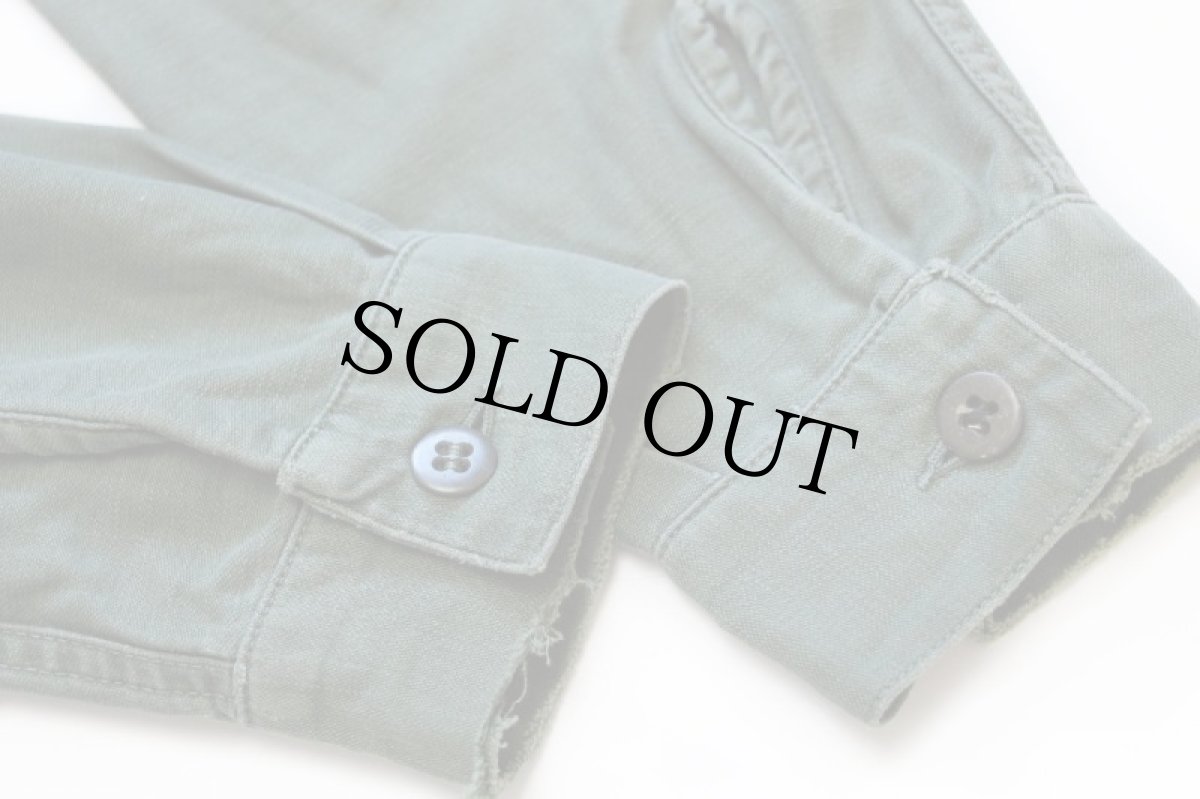 画像7: 50s 米軍 USMC U.S.NAVY P-58 SEABEES コットンサテン ユーティリティシャツ ボロ オリーブグリーン (7)