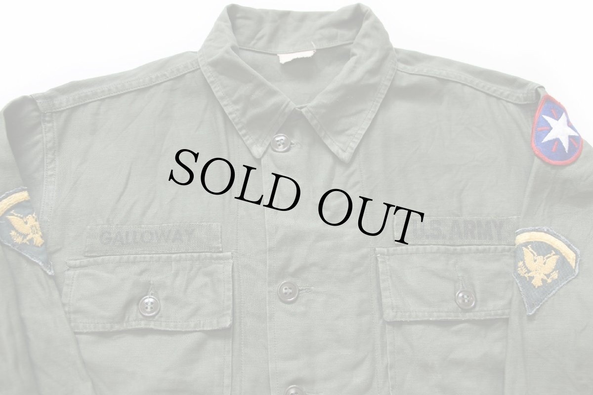 画像3: 60s 米軍 U.S.ARMY パッチ付き コットンサテン ユーティリティシャツ オリーブグリーン M (3)