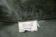 画像4: 60s 米軍 U.S.ARMY パッチ付き コットンサテン ユーティリティシャツ オリーブグリーン 15.5 (4)