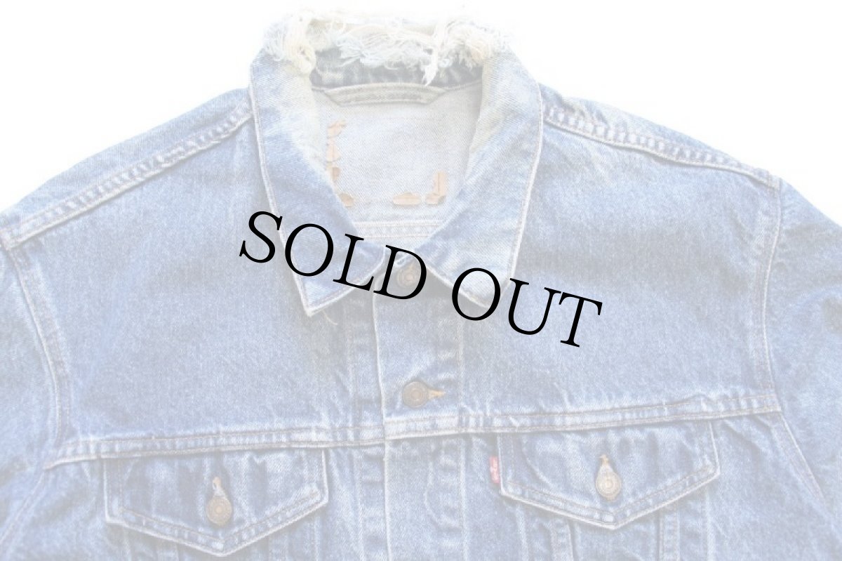 画像3: 90s USA製 Levi'sリーバイス 71506 ダメージ デニムジャケット 4ポケット 48 (3)