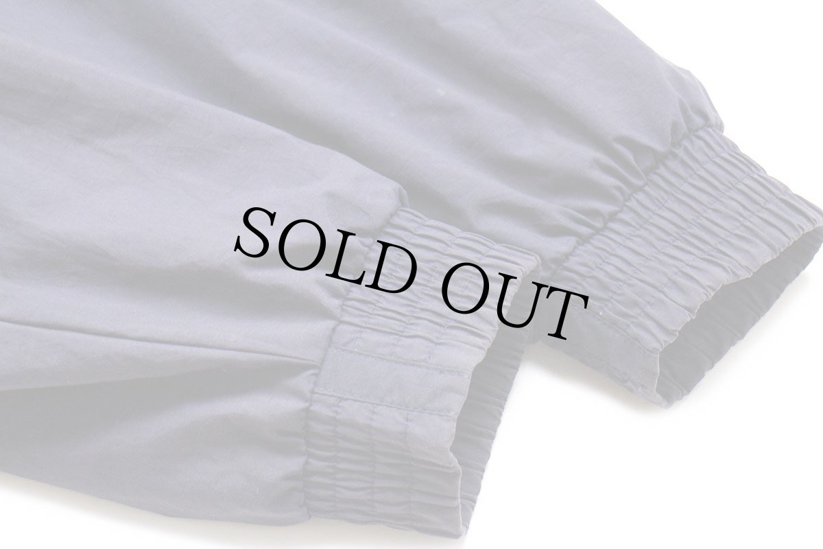 画像7: 90s JANSPORTジャンスポーツ ロゴ刺繍 ナイロンジャケット ナス紺 XL (7)