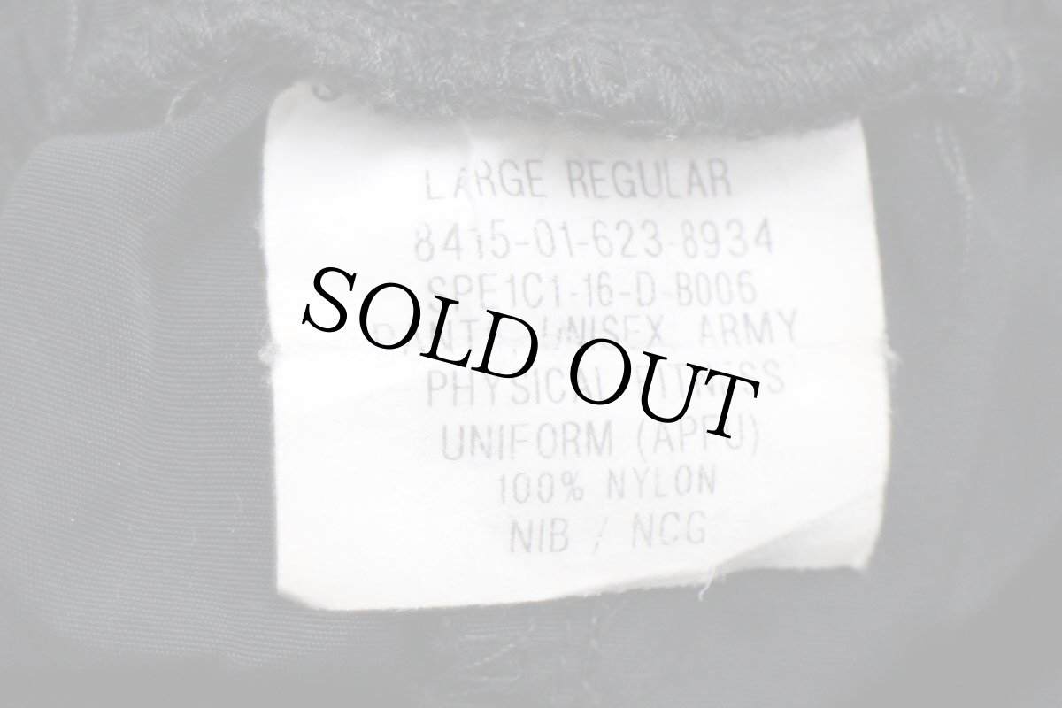 画像6: 16 米軍 U.S.ARMY ロゴ刺繍 APFU トレーニング ナイロンパンツ 黒 L/R★09 IPFU (6)