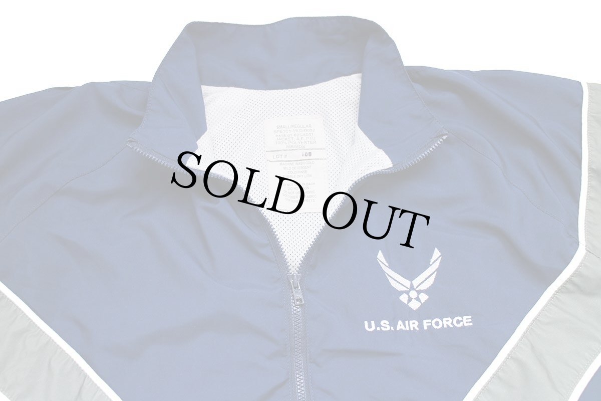 画像3: 19 米軍 U.S.AIR FORCE PTU トレーニング ナイロンジャケット 紺 S-R★IPFU (3)