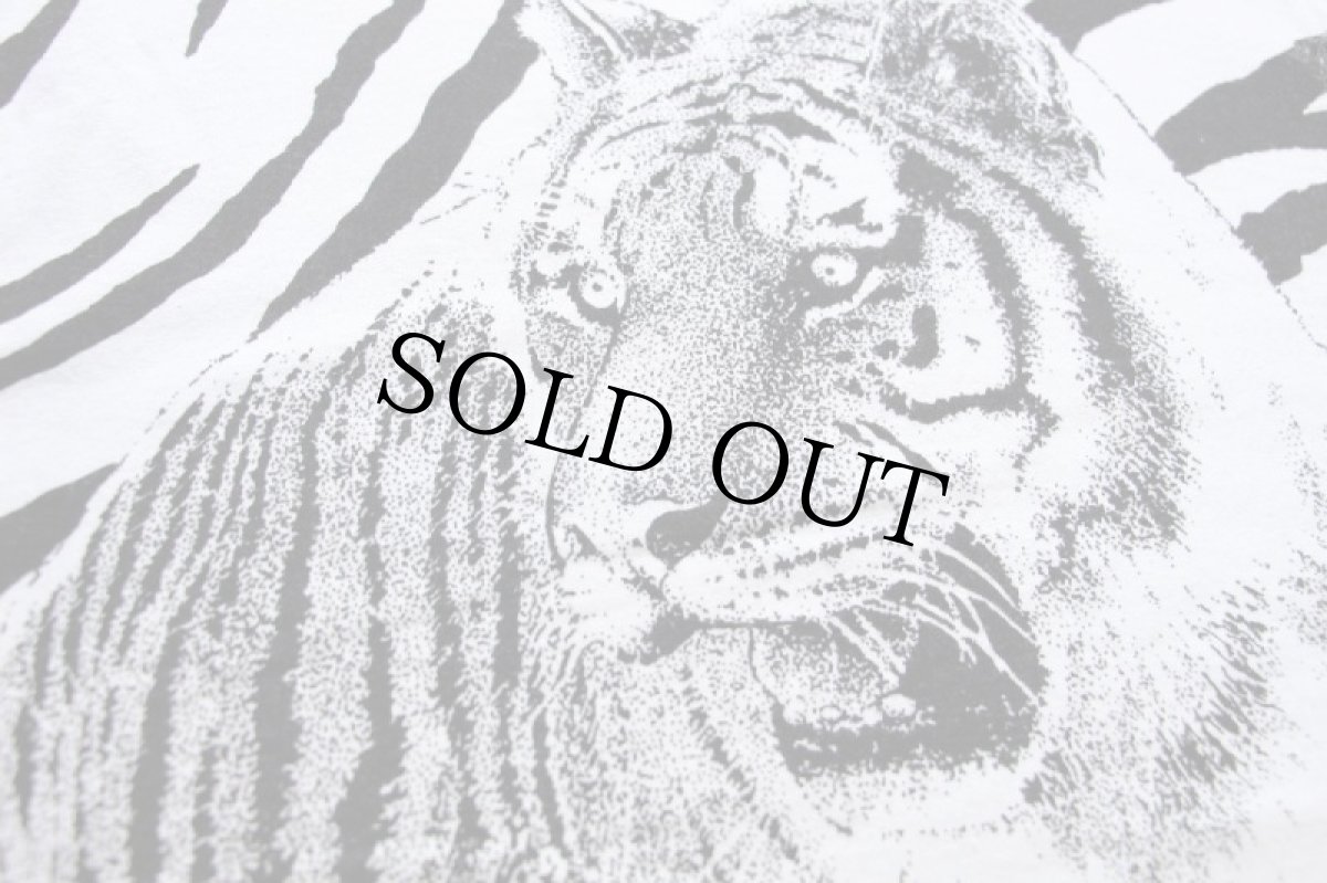 画像4: 90s アイルランド製 タイガー オールオーバープリント コットンTシャツ 白×黒 L (4)