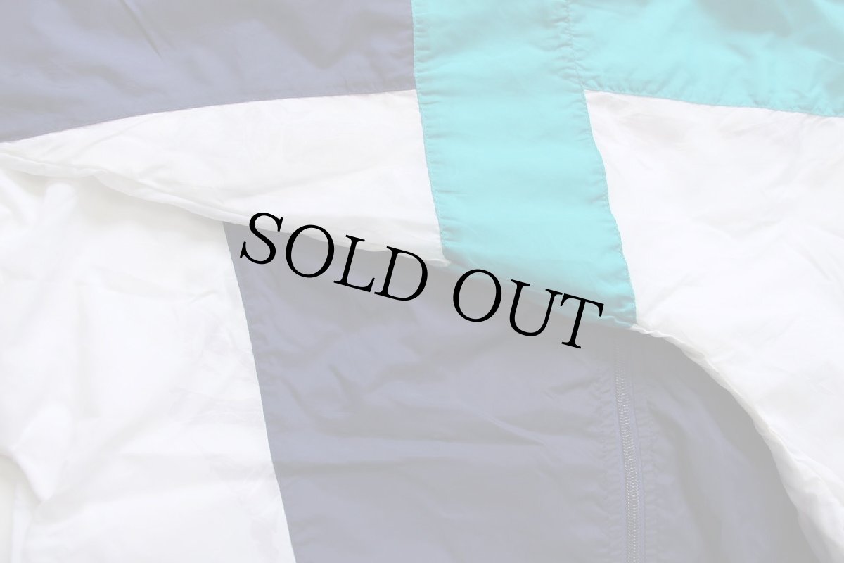 画像7: 90s NIKEナイキ ロゴ刺繍 マルチカラー 切り替え ナイロンジャケット M (7)