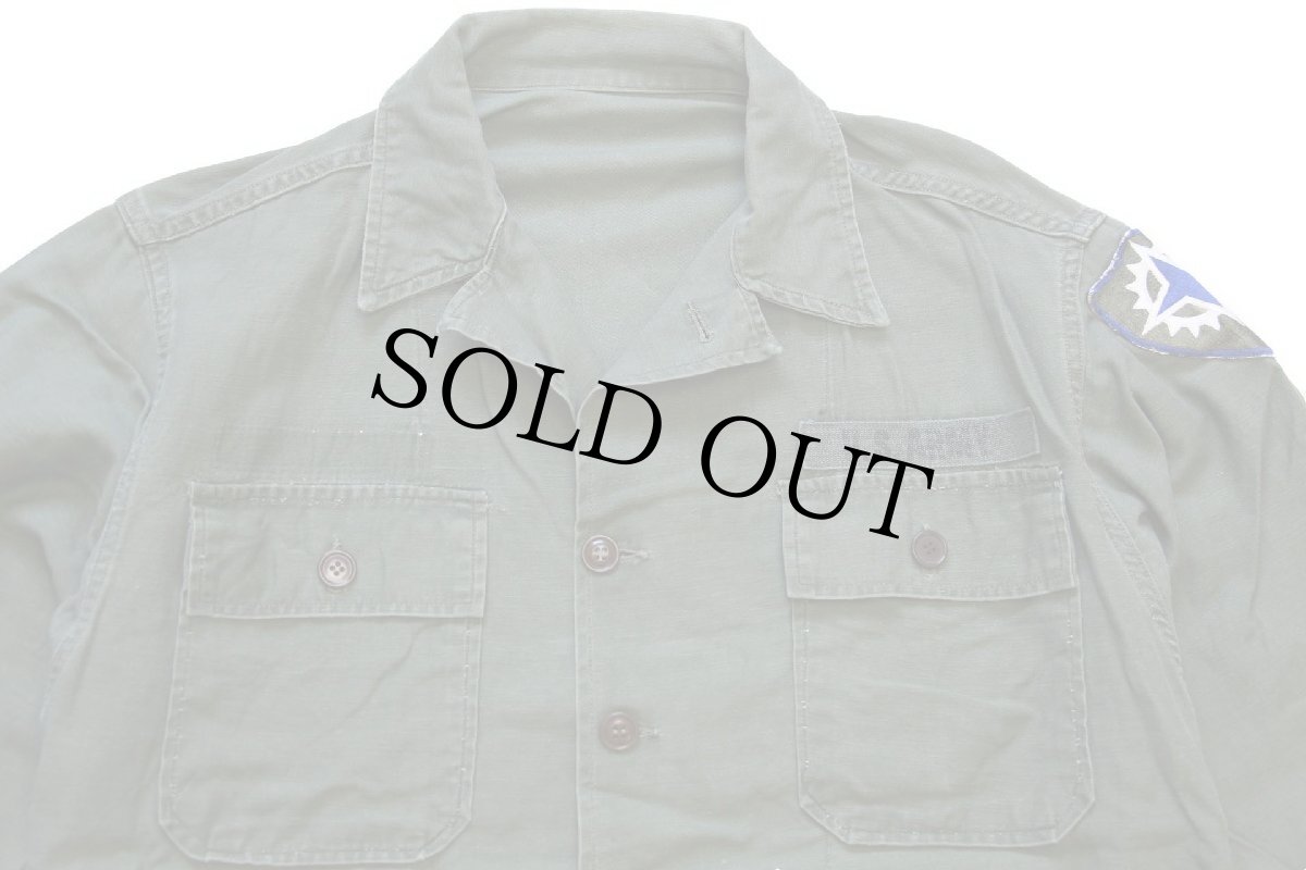 画像3: 60s 米軍 U.S.ARMY パッチ付き コットンサテン ユーティリティシャツ オリーブグリーン (3)