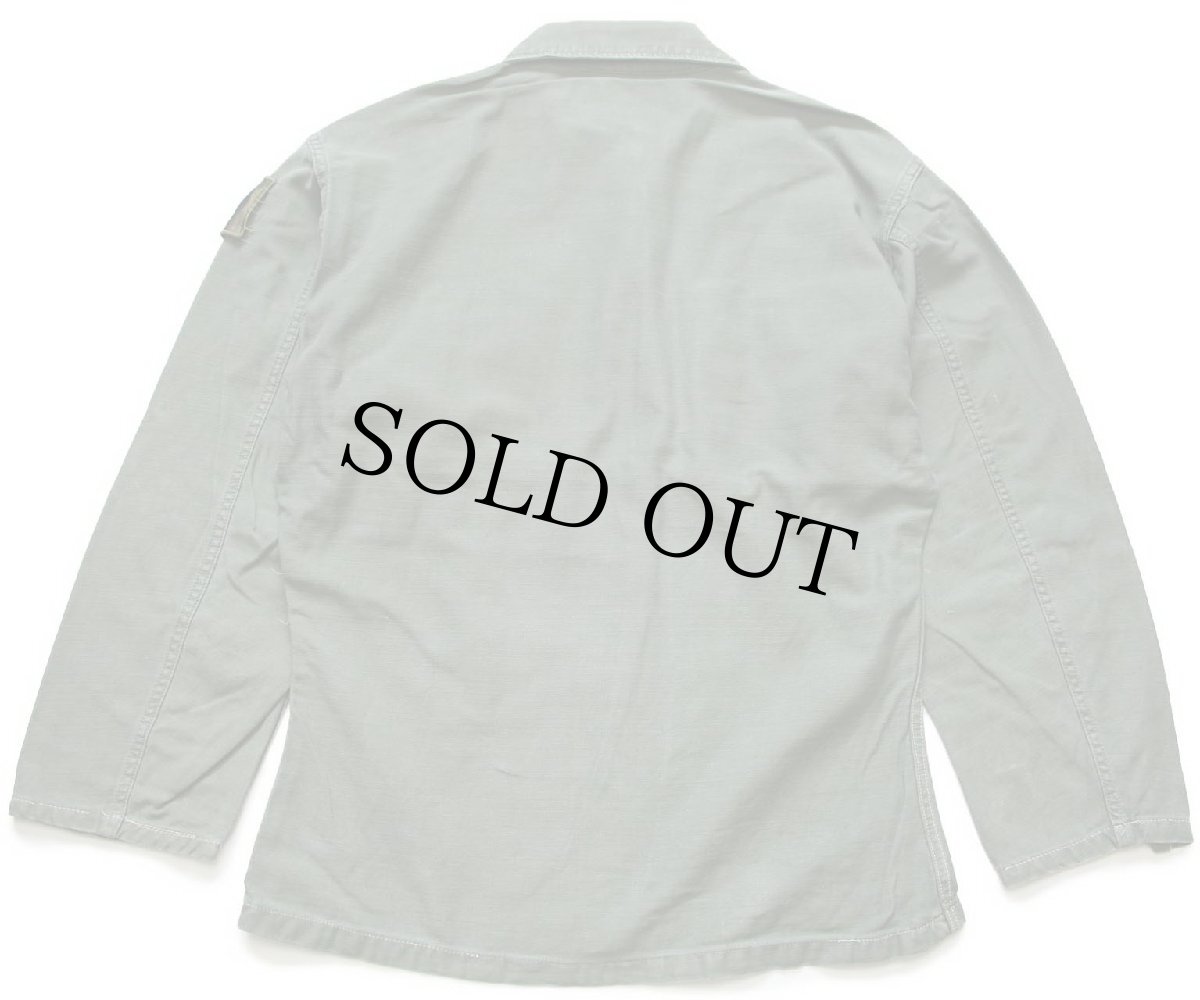 画像2: 60s 米軍 U.S.ARMY AIRBONE パッチ付き コットンサテン ユーティリティシャツ オリーブグリーン カスタム (2)