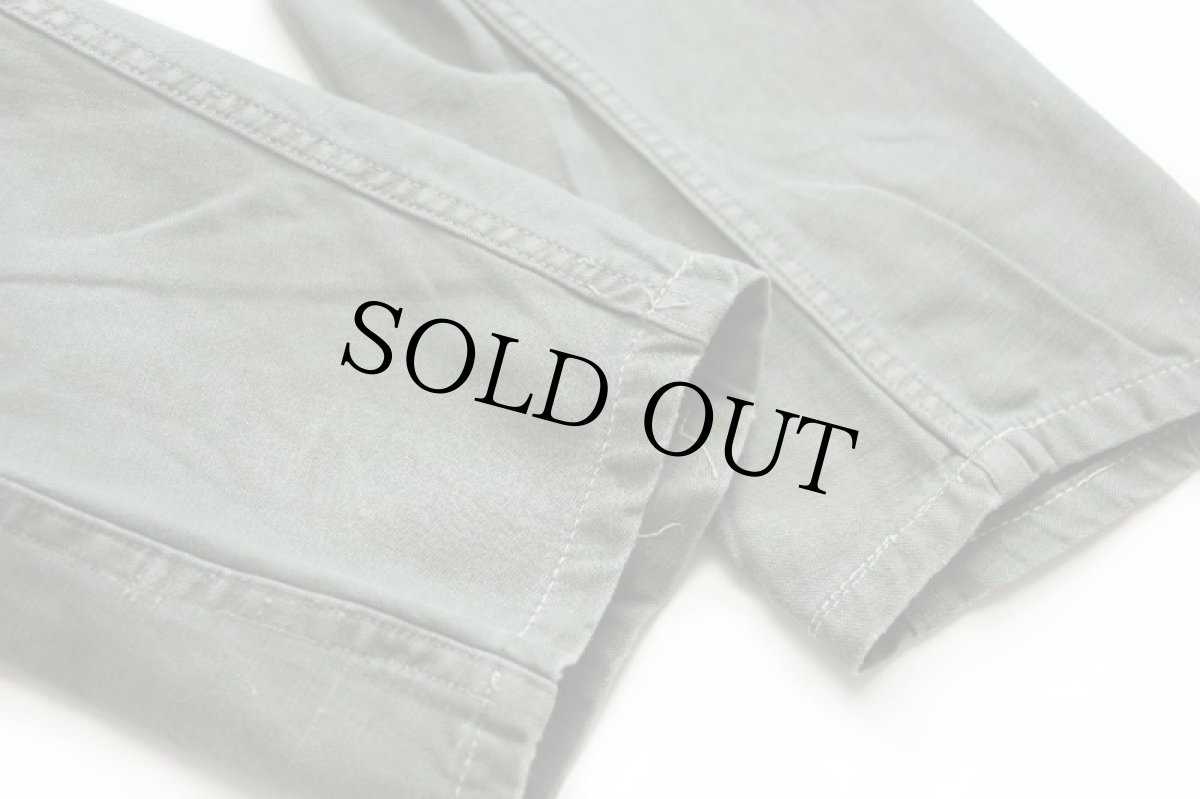 画像6: 60s 米軍 U.S.ARMY AIRBONE パッチ付き コットンサテン ユーティリティシャツ オリーブグリーン カスタム (6)