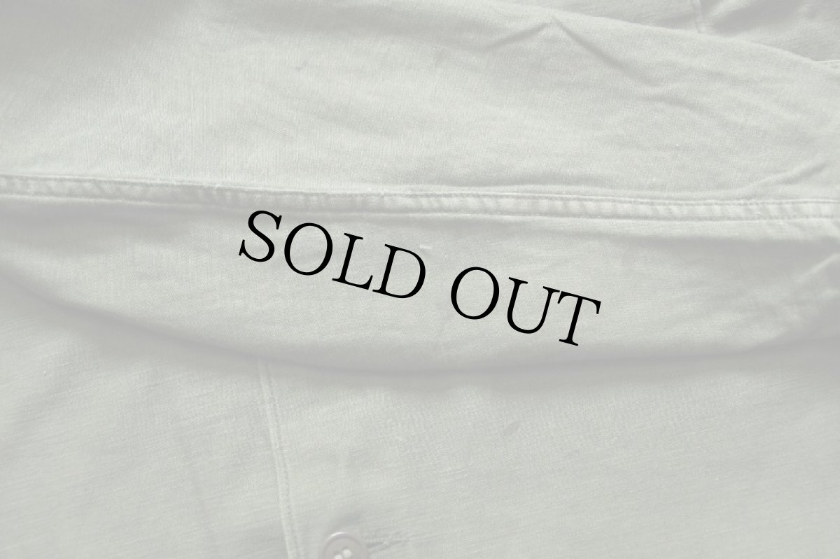 画像6: 60s 米軍 U.S.ARMY AIRBONE パッチ付き コットンサテン ユーティリティシャツ オリーブグリーン 16.5 (6)