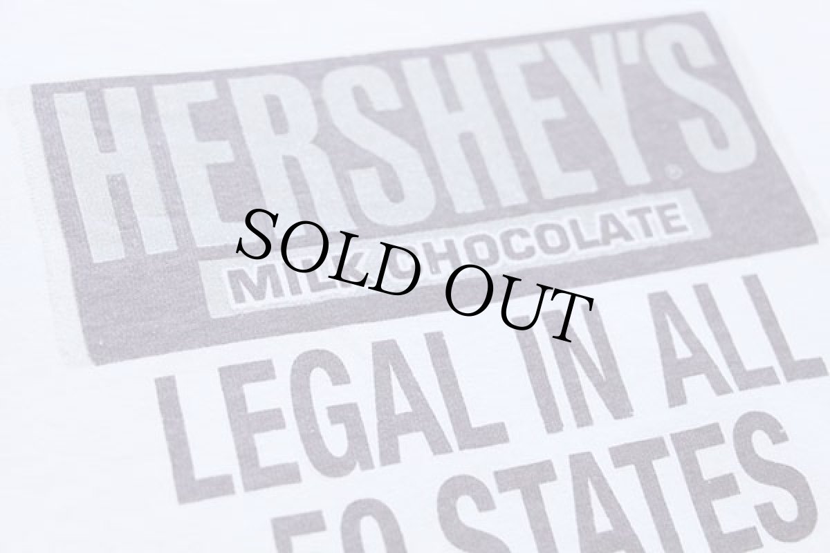 画像5: 00s HERSHEY'Sハーシーズ チョコレート ロゴ LEGAL IN ALL 50 STATES コットンTシャツ 白 XL (5)