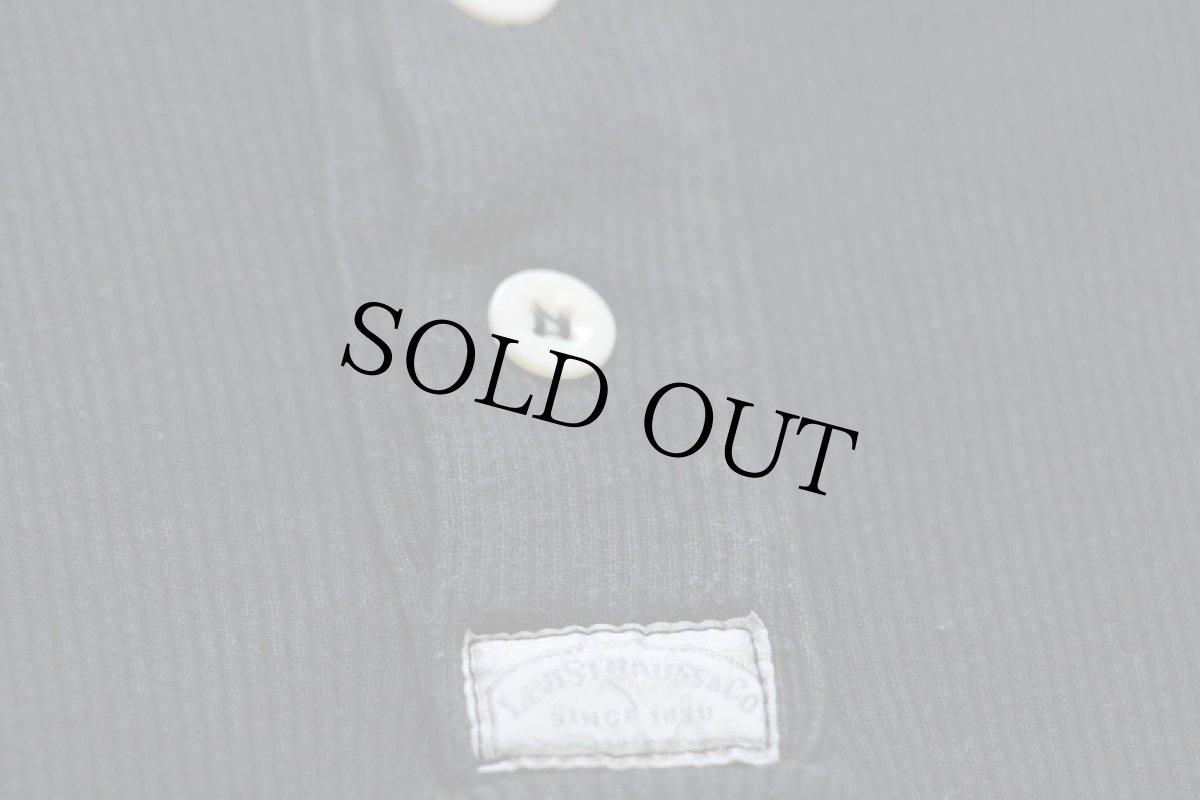 画像5: 90s イタリア製 Levi'sリーバイス ヘンリーネック コットン リブTシャツ 黒 L★ユーロ (5)