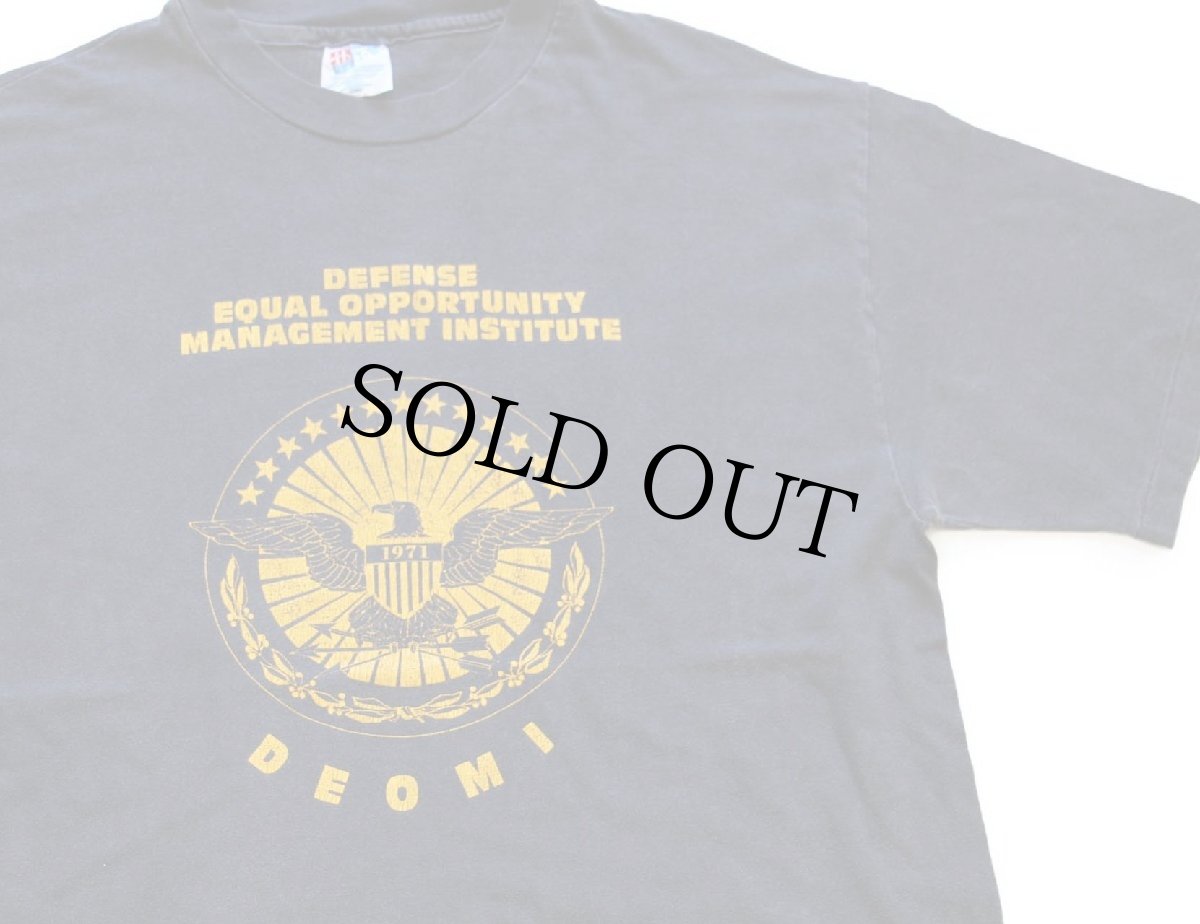 画像1: 90s USA製 Hanes DEOMI ひび割れプリント コットンTシャツ 黒 フェード L (1)