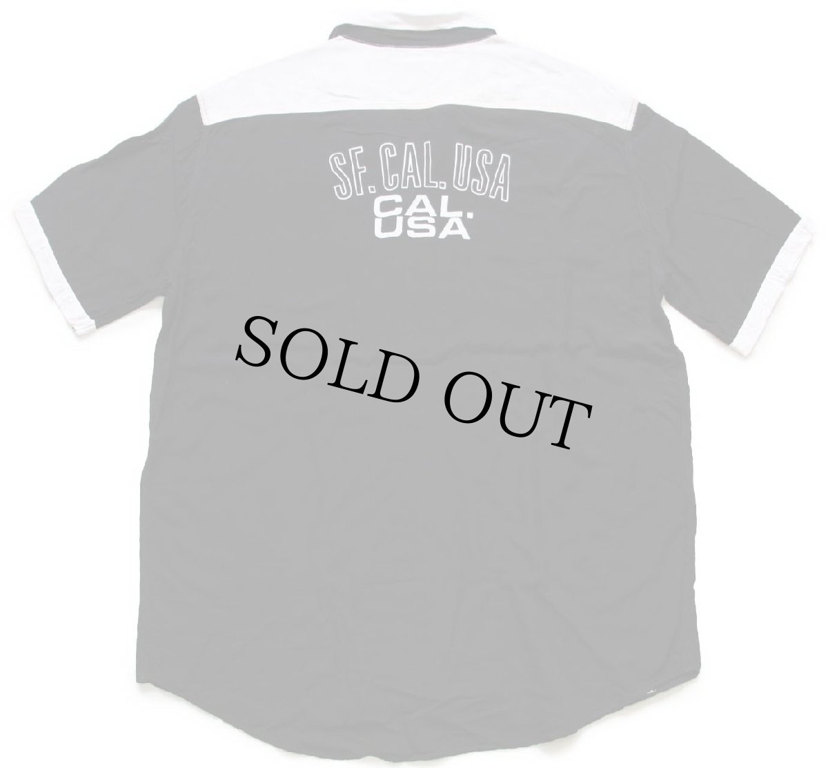 画像2: 90s イタリア製 Levi'sリーバイス SF.CAL.USA バックプリント ツートン レーヨン オープンカラー ボウリングシャツ 黒×白 XL★ユーロ (2)