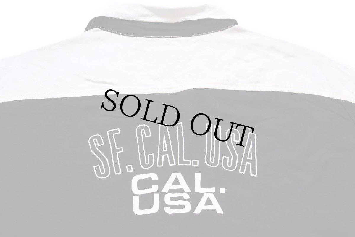 画像4: 90s イタリア製 Levi'sリーバイス SF.CAL.USA バックプリント ツートン レーヨン オープンカラー ボウリングシャツ 黒×白 XL★ユーロ (4)