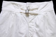 画像3: 90s イタリア軍 ツータック コットンツイル グルカショーツ ショートパンツ 白 50 (3)