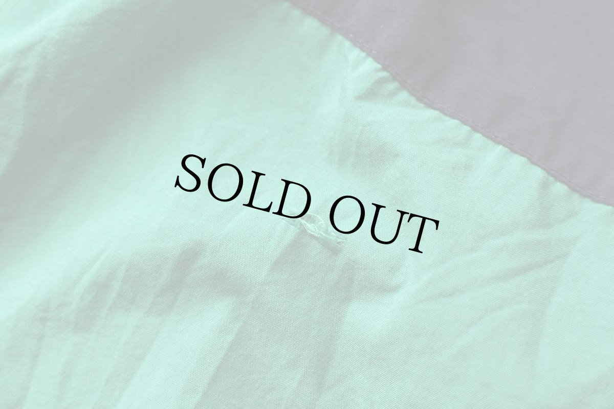 画像6: 90s IZOD ロゴ刺繍 ツートン 切り替え ボーダー プルオーバー ナイロンジャケット 紺×緑 XL (6)