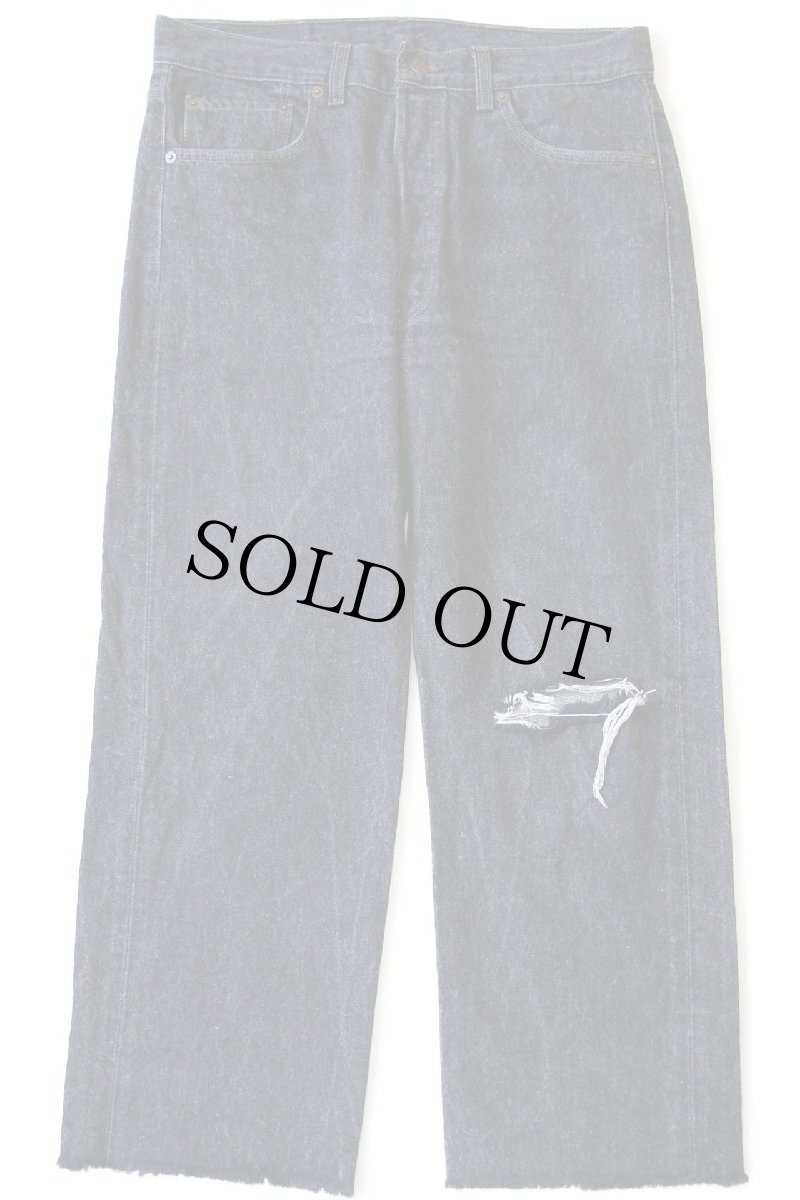 画像2: 90s USA製 Levi'sリーバイス 501 ダメージ カットオフ 先染め ブラック デニムパンツ W34 (2)