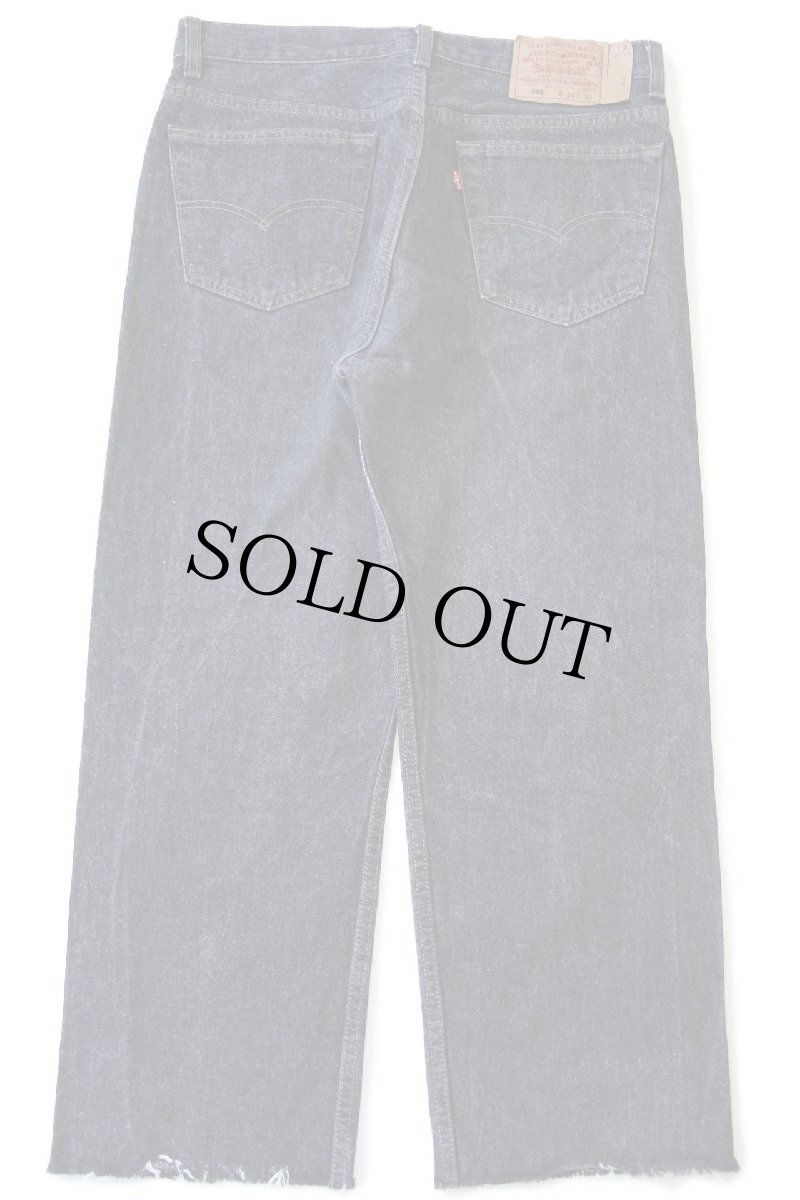 画像3: 90s USA製 Levi'sリーバイス 501 ダメージ カットオフ 先染め ブラック デニムパンツ W34 (3)