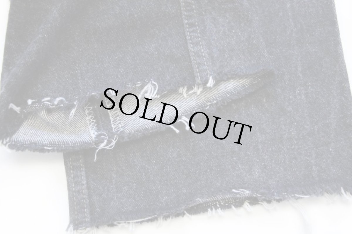 画像9: 90s USA製 Levi'sリーバイス 501 ダメージ カットオフ 先染め ブラック デニムパンツ W34 (9)