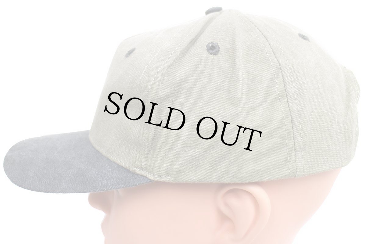 画像3: デッドストック★COBRA CAPS 無地 ツートン 切り替え ウォッシュ加工 コットンキャップ グレーベージュ×チャコールグレー★A (3)