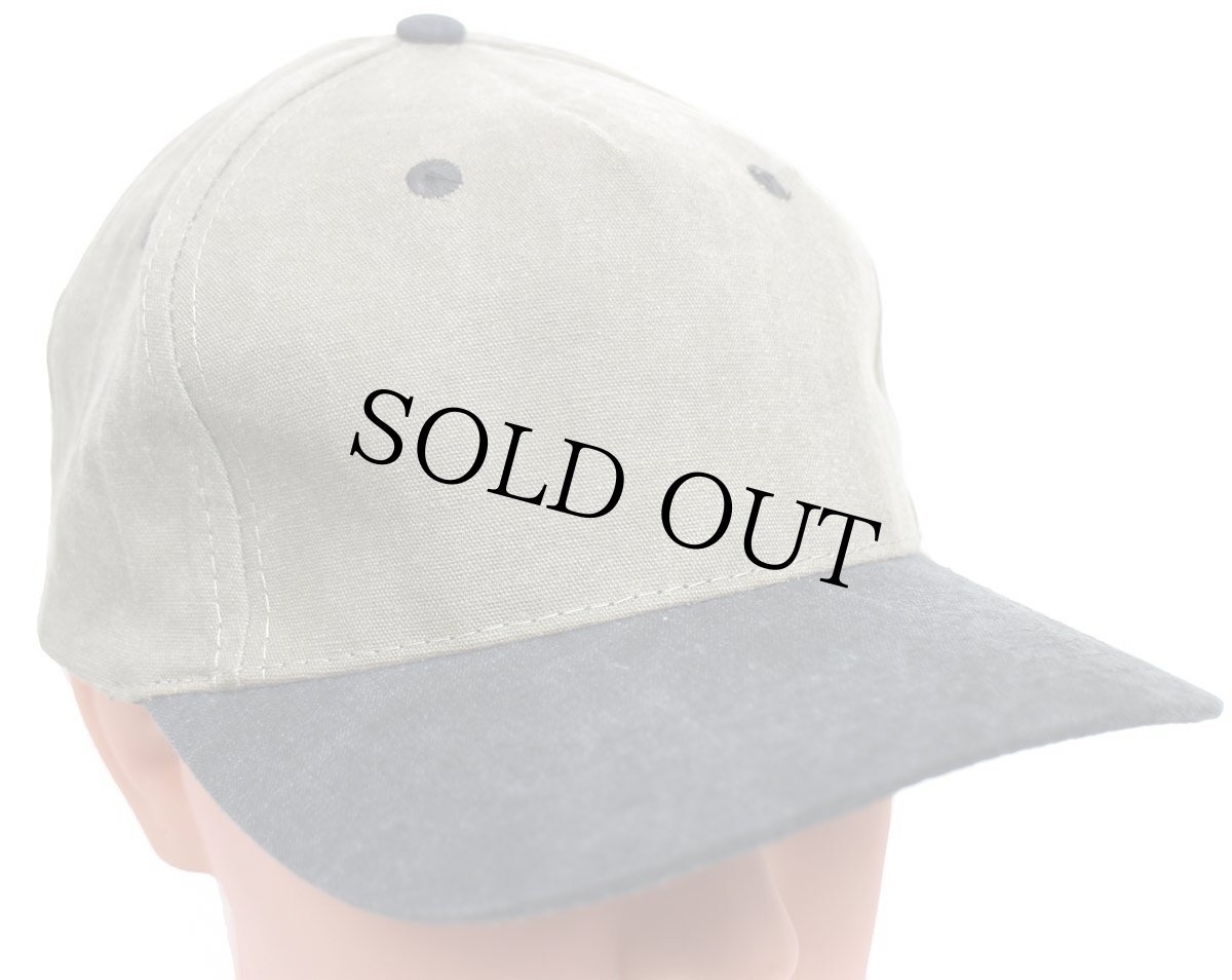 画像1: デッドストック★COBRA CAPS 無地 ツートン 切り替え ウォッシュ加工 コットンキャップ グレーベージュ×チャコールグレー★A (1)