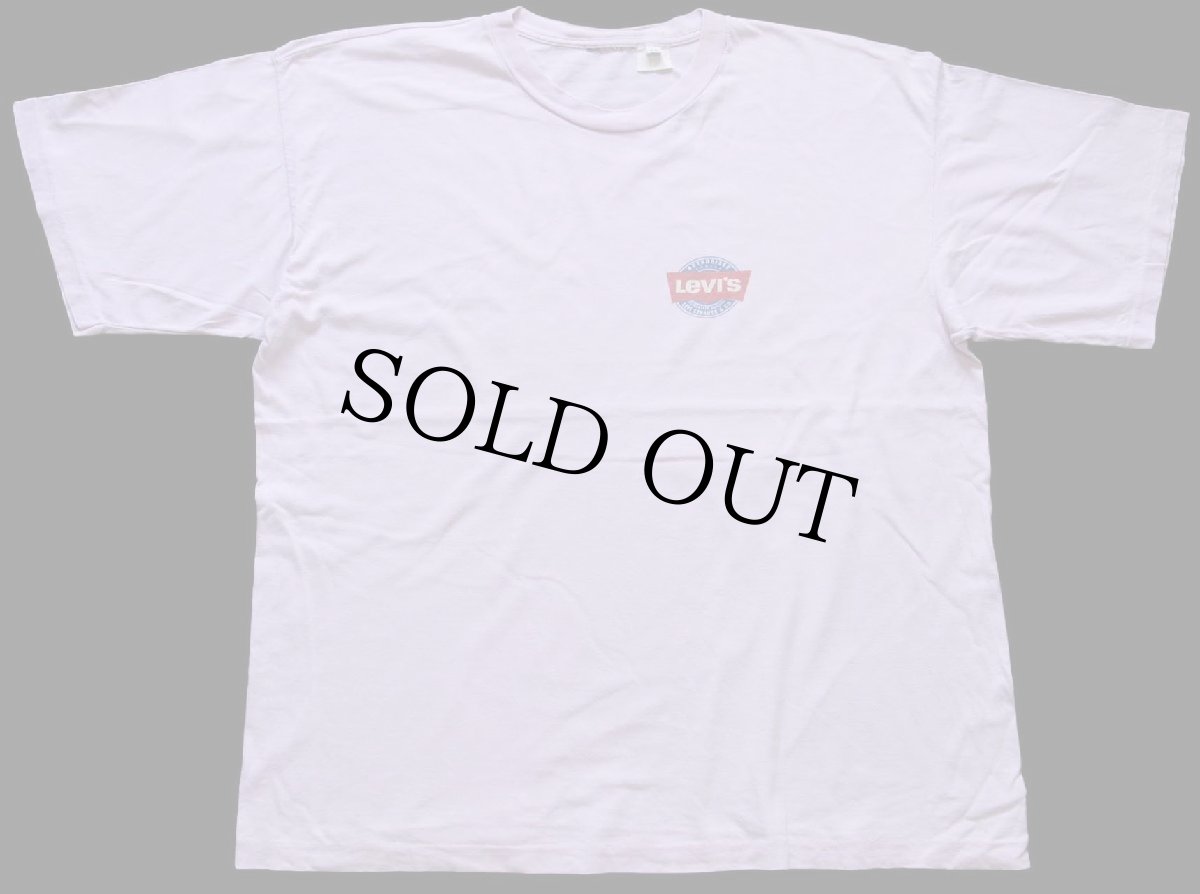 画像2: 90s イタリア製 Levi'sリーバイス ロゴ コットンTシャツ 薄紫 XL★ユーロ (2)