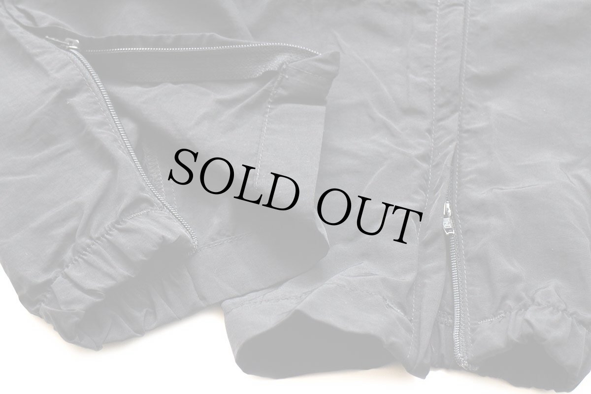 画像8: 16 米軍 U.S.ARMY ロゴ刺繍 APFU トレーニング ナイロンパンツ 黒 M/R★23 IPFU (8)