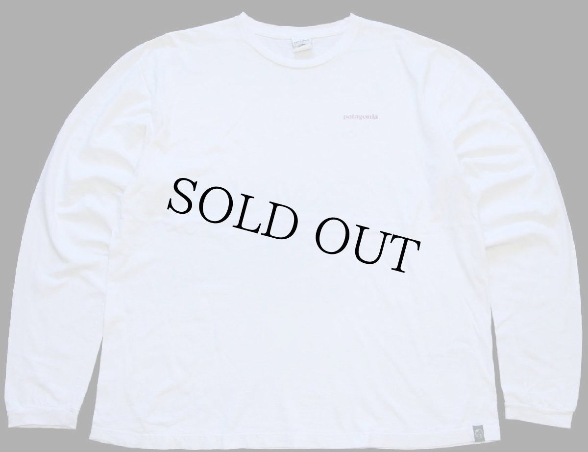 画像2: 00s patagoniaパタゴニア Beneficial T's ロゴ バックプリント オーガニックコットン 長袖Tシャツ 白 XL (2)