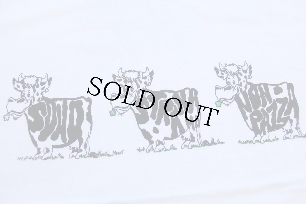 画像4: 90s SONA STRANA MA NON PAZZA 牛 イラスト コットンTシャツ 白 (4)