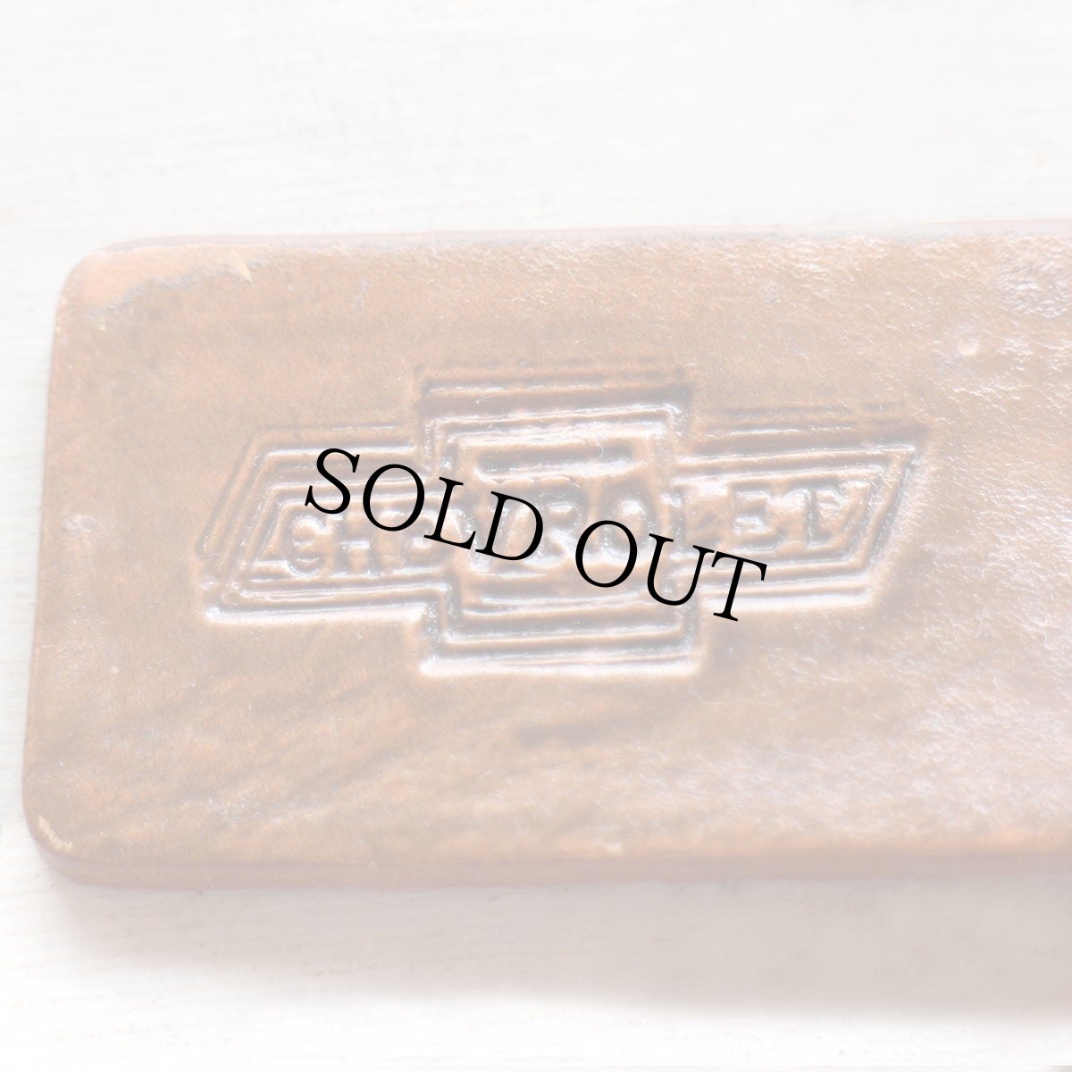 画像3: デッドストック★70s ハンドクラフト CHEVROLET シボレー ロゴ カービング レザー キーホルダー 茶★キーチェーン (3)