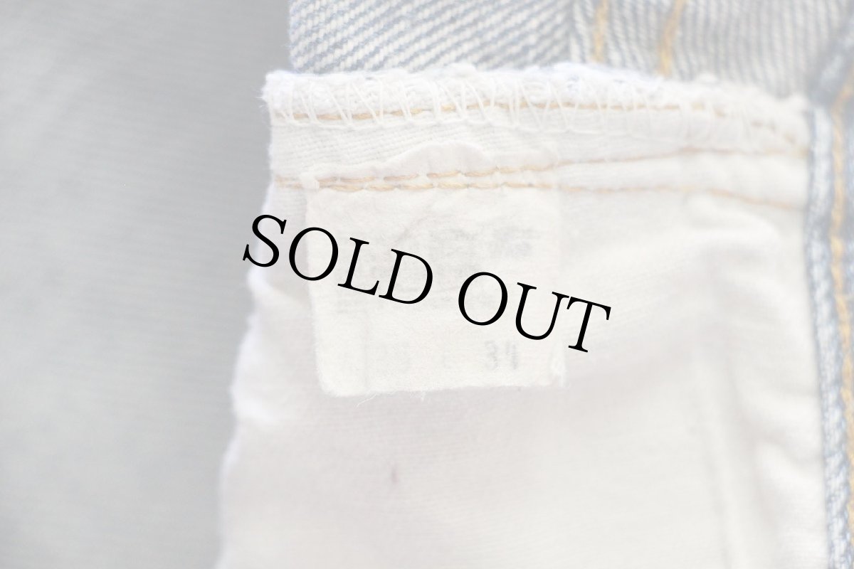 画像6: 70s USA製 Levi'sリーバイス 501 66後期 ダメージ リペア デニムパンツ ヒゲ w35 (6)