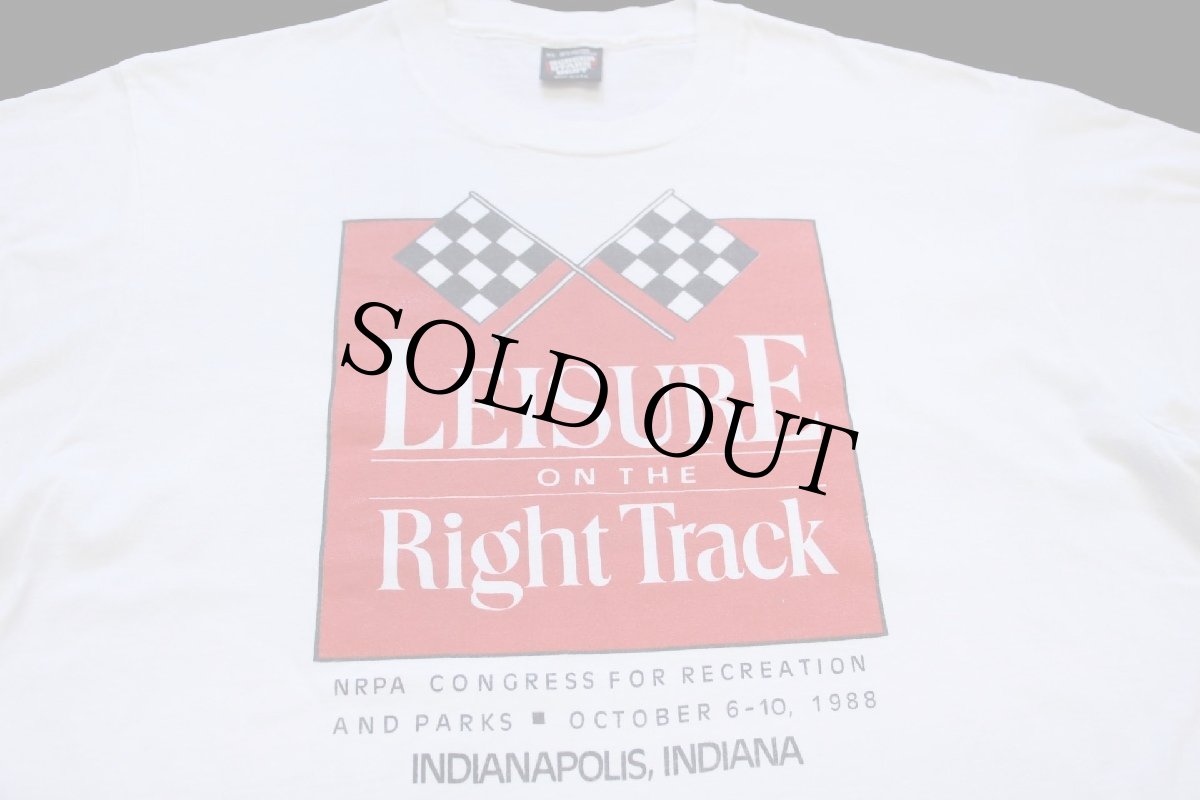 画像3: 90s USA製 LEISURE ON THE Right Track INDIANPOLIS,INDIANA チェッカーフラッグ 長袖Tシャツ 白 XL (3)