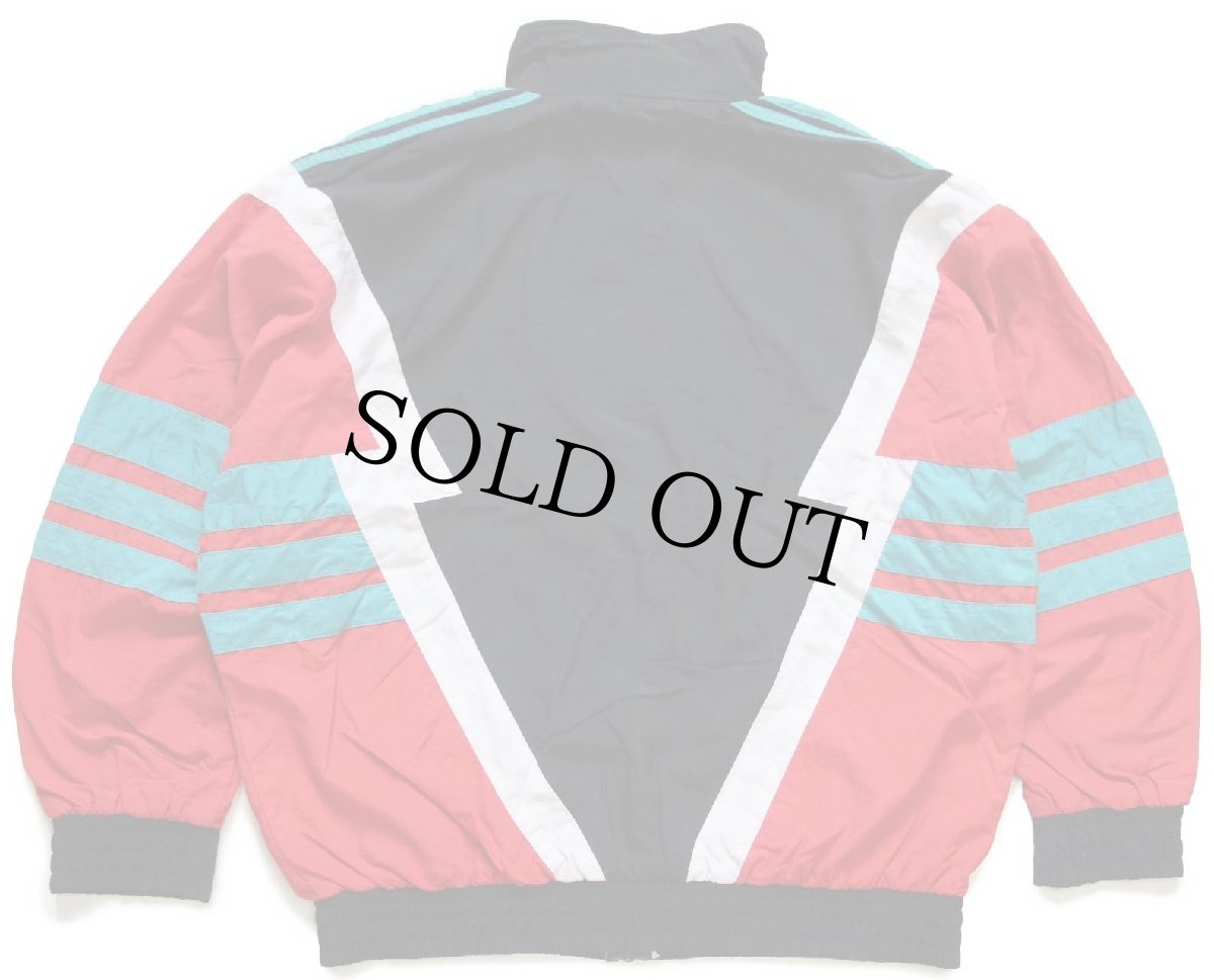 画像2: 80s adidasアディダス トレフォイル ロゴ刺繍 マルチカラー 切り替え ドルマンスリーブ ナイロンジャケット 48/5 (2)