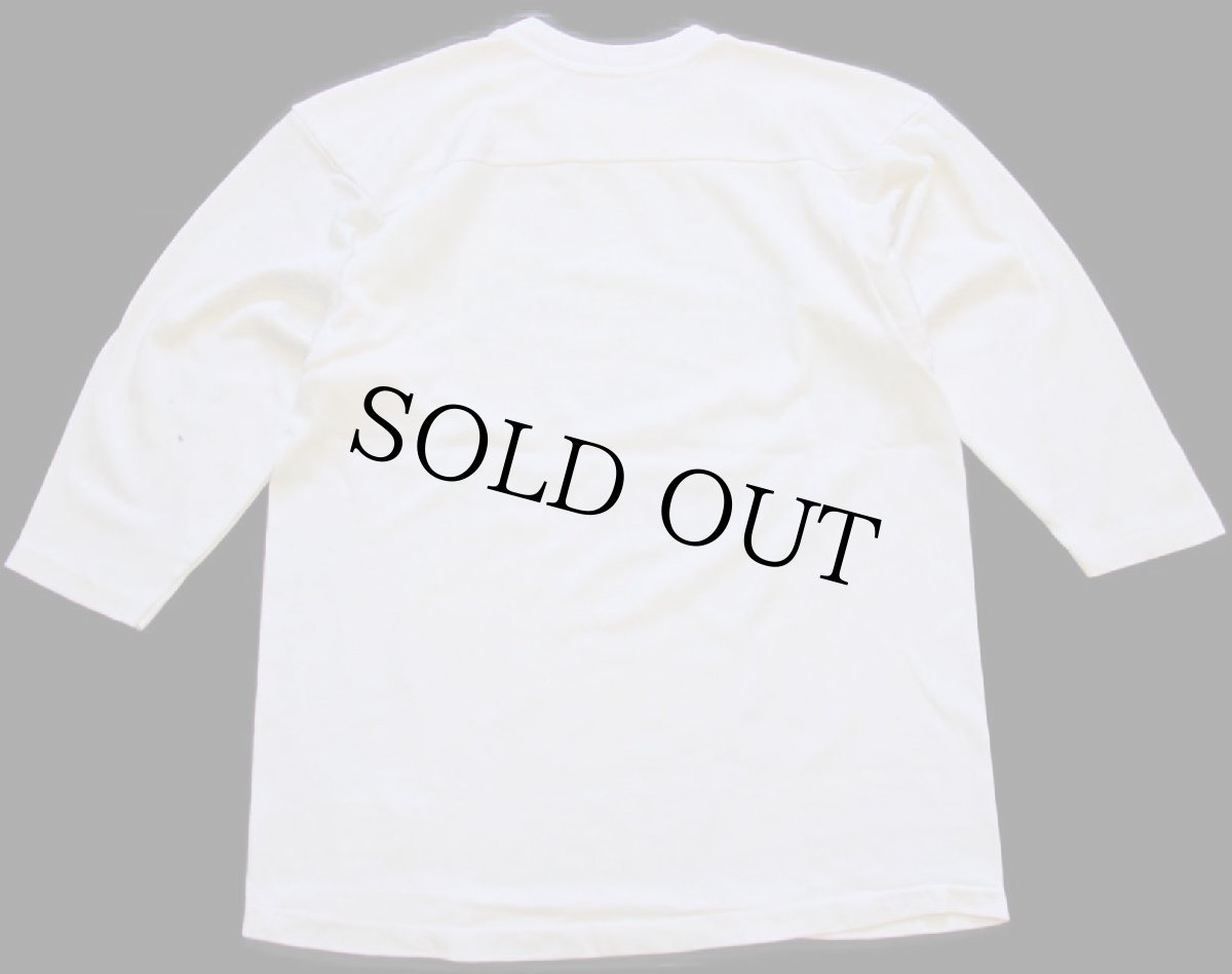 画像2: 70s USA製 CHAMPIONチャンピオン NOTRE DAME FIGHTING IRISH 染み込みプリント コットン×ナイロン フットボールTシャツ アイボリー M (2)