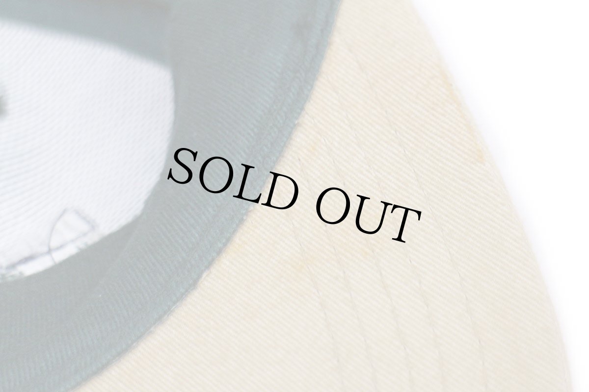 画像10: デッドストック★90s Haggen WWU 1997 Golf Classic Vikings 刺繍 ツートン 切り替え コットンキャップ 緑×カーキ (10)