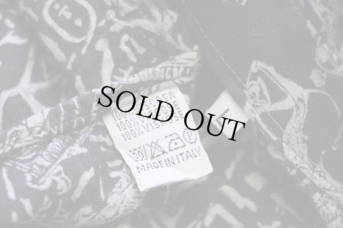 画像4: 80s イタリア製 UNKNOWN アート 総柄 レーヨンシャツ 炭黒 L (4)