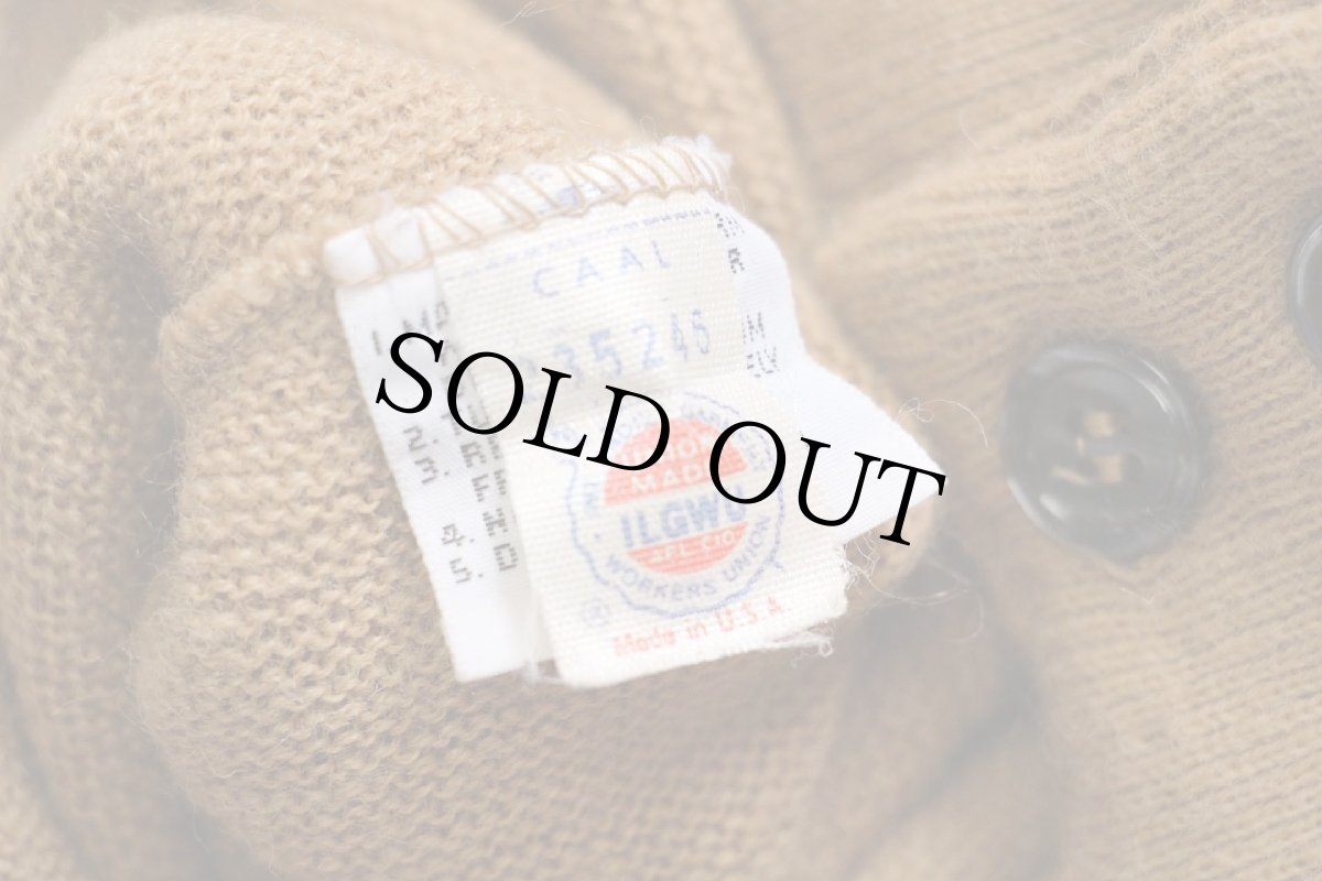 画像5: 70s USA製 IZOD LACOSTE ラコステ ワンポイント パール編み アクリルニット カーディガン 薄茶 L (5)