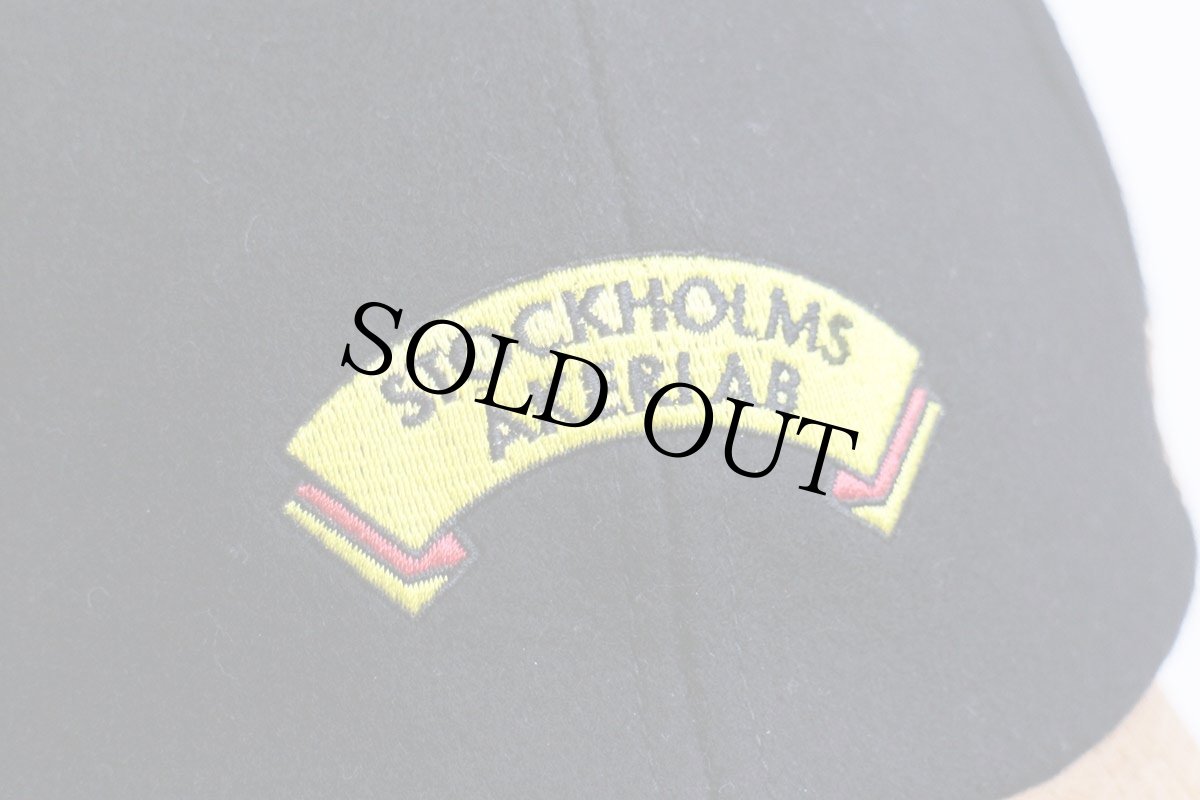 画像7: STOCKHOLMS AKERI AB 刺繍 耳当て付き ウール×レザーキャップ 黒×茶 (7)