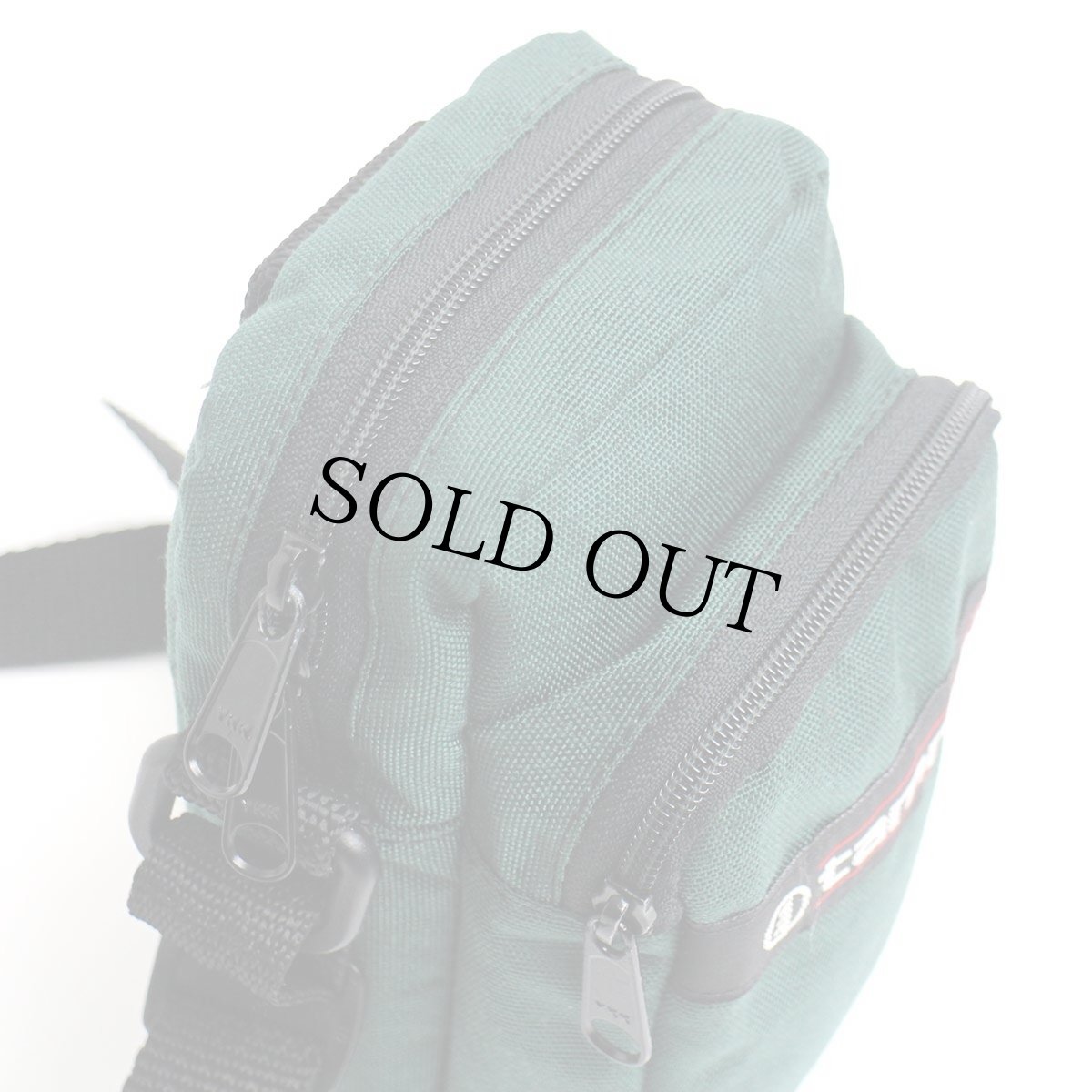 画像4: 90s USA製 tamracタムラック ナイロン カメラ ショルダーポーチ 緑 (4)