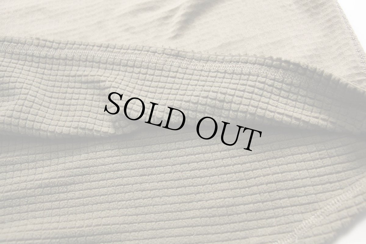 画像5: 米軍 ECWCS GEN3 LEVEL2 グリッドフリースシャツ コヨーテブラウン (5)