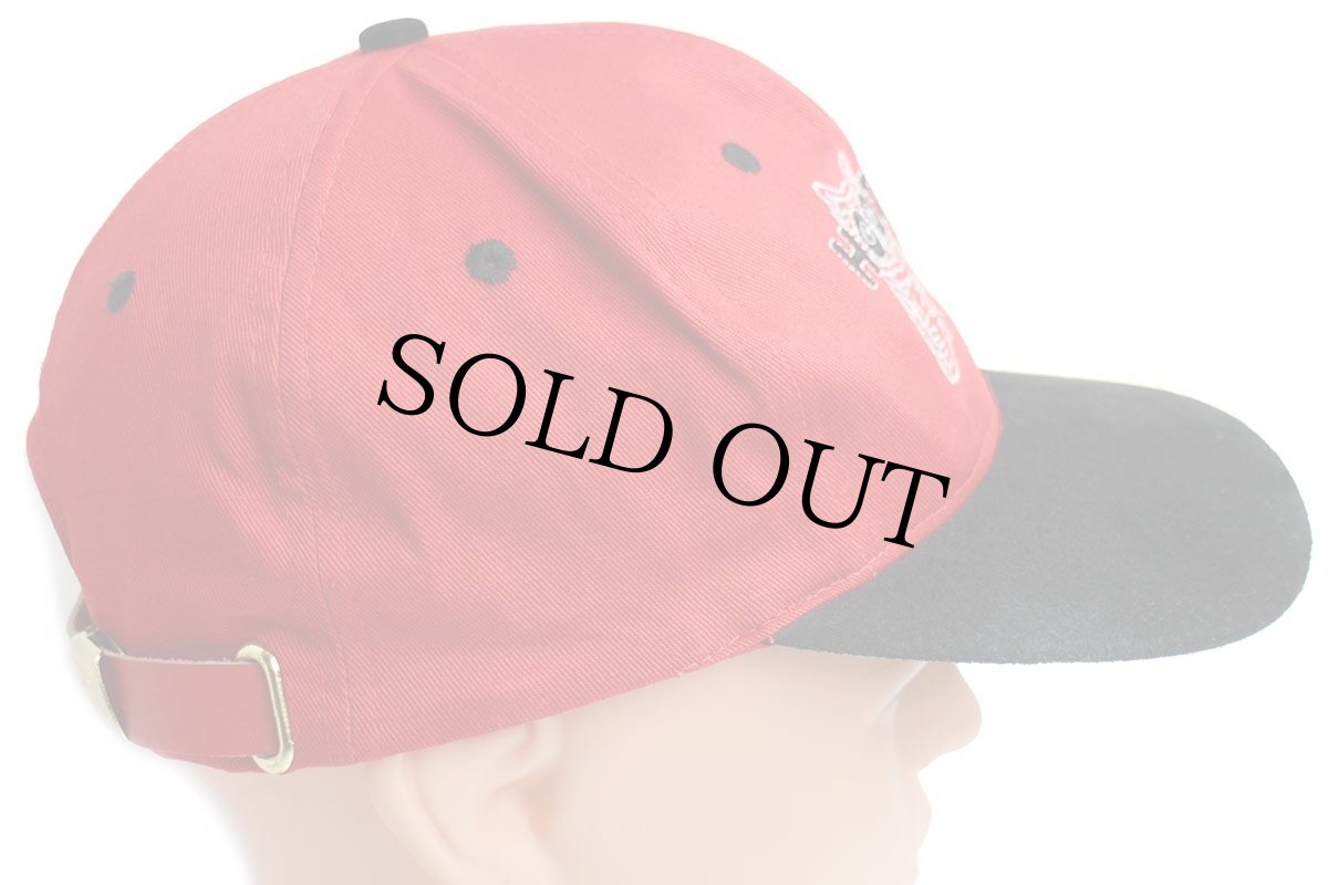 画像3: 90s HOOTERS PHOENIX,AZ. ロゴ刺繍 ツートン 切り替え コットン×スエードレザー キャップ 赤×黒 (3)