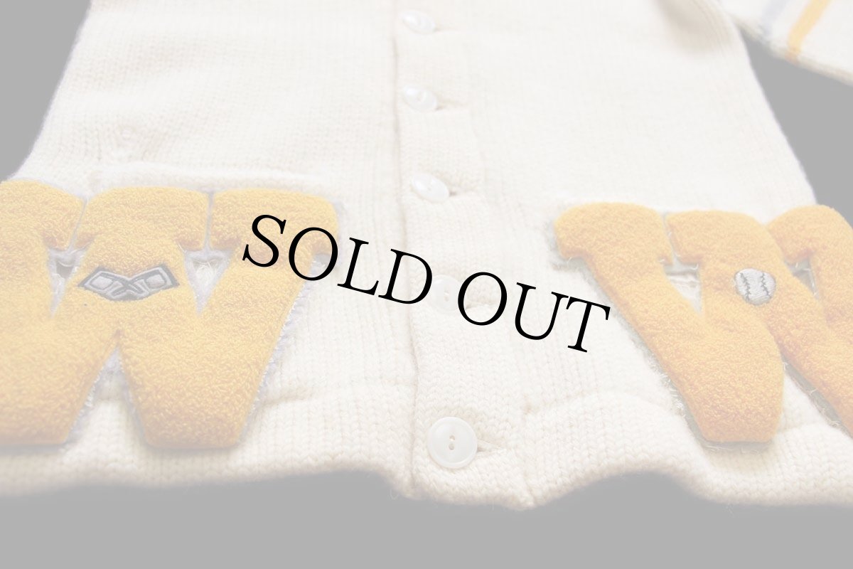 画像4: 50s UNKNOWN パッチ付き ローゲージ ウールニット レタードカーディガン アイボリー (4)