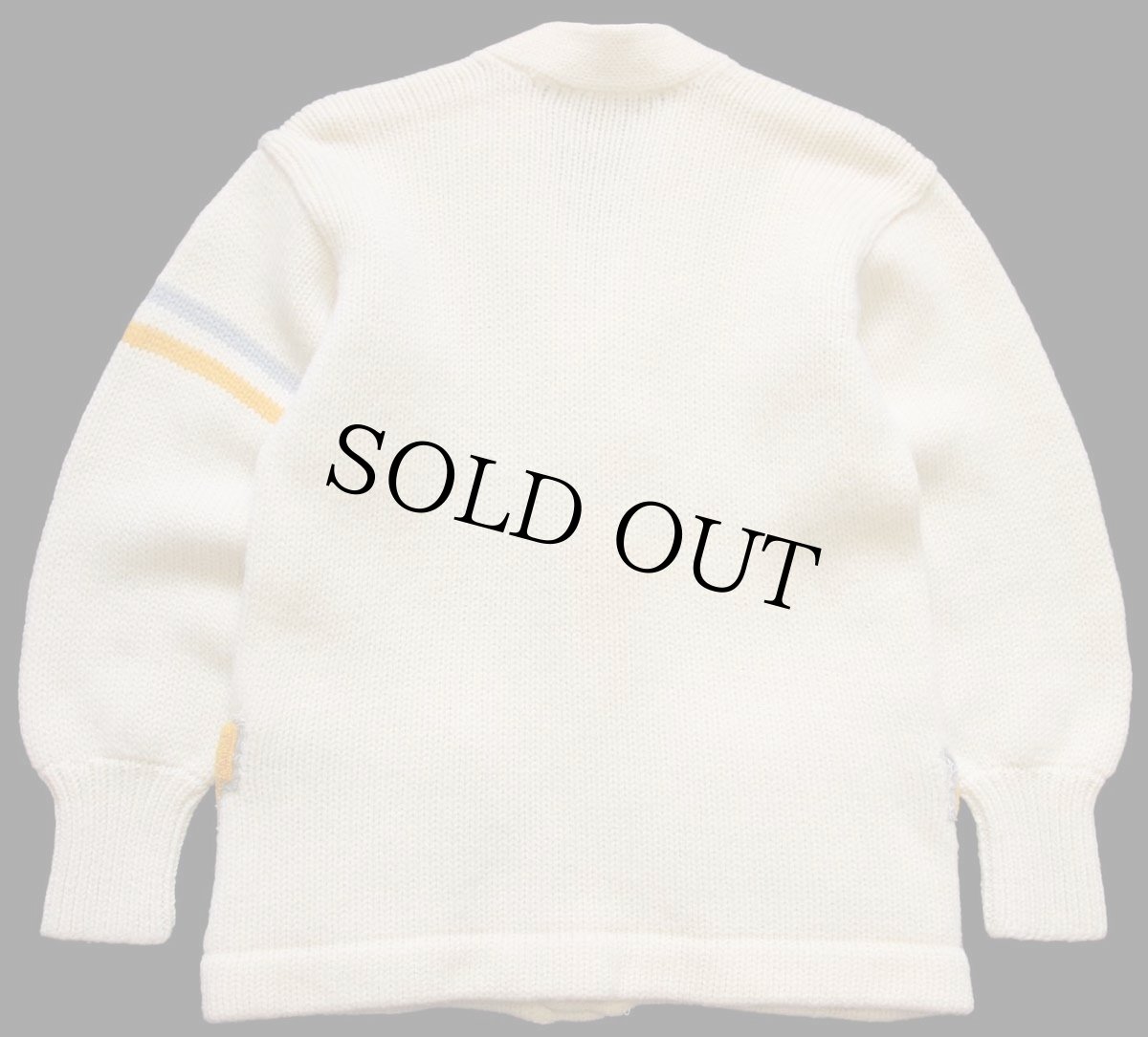 画像2: 50s UNKNOWN パッチ付き ローゲージ ウールニット レタードカーディガン アイボリー (2)