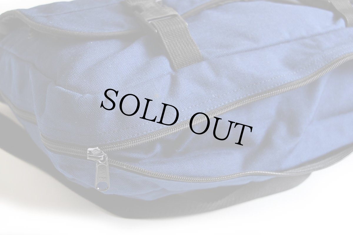 画像5: 90s USA製 EddieBauerエディーバウアー 2WAY ナイロン ショルダーバッグ 紺 (5)