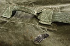 画像6: 40s 米軍 US ステンシル ダメージ コットン キャンバス ダッフルバッグ オリーブドラブ (6)