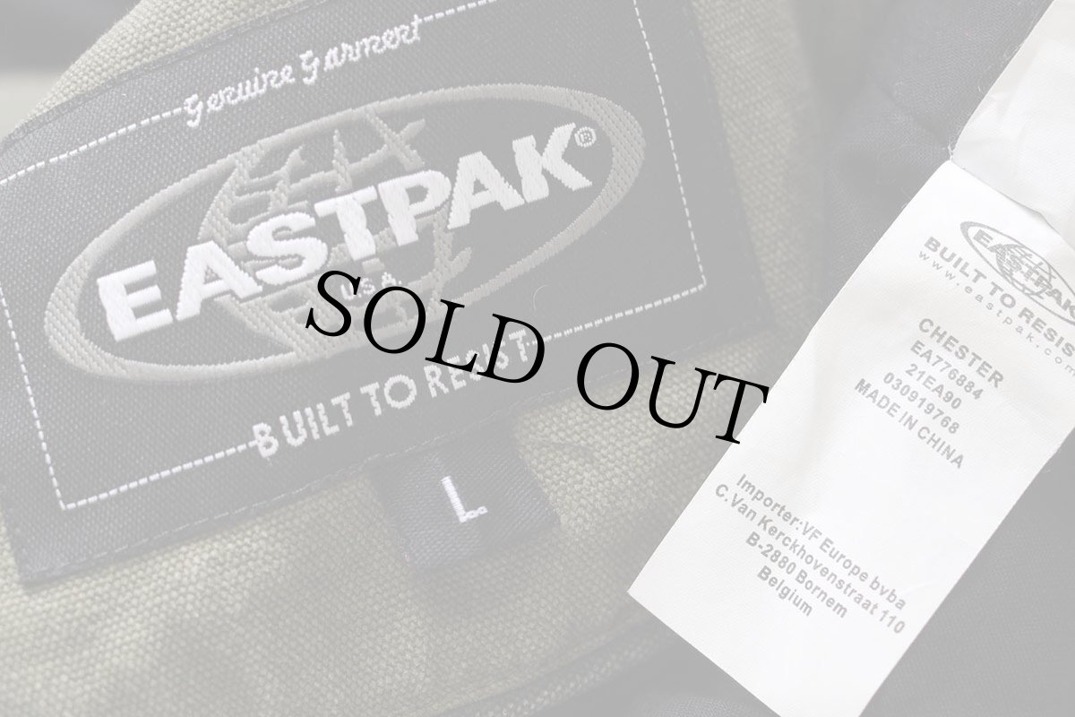 画像4: EASTPAKイーストパック フード付き キルティングライナー ダック地 ジャケット モスグリーン (4)