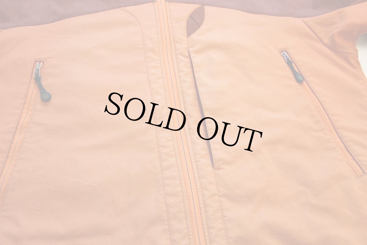 画像6: 00s patagoniaパタゴニア White Smoke Jacket ホワイト スモーク ツートン ストレッチ ソフトシェルパーカー Hot Lava M (6)